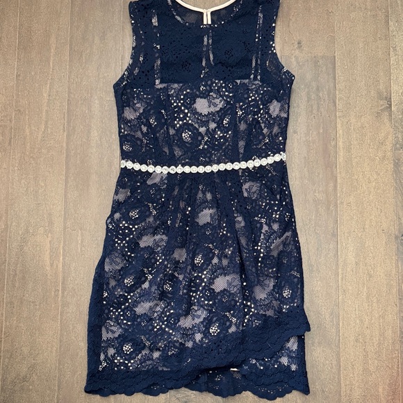 City Triangles Navy and Cream Lace Dress - Picture 1 of 7